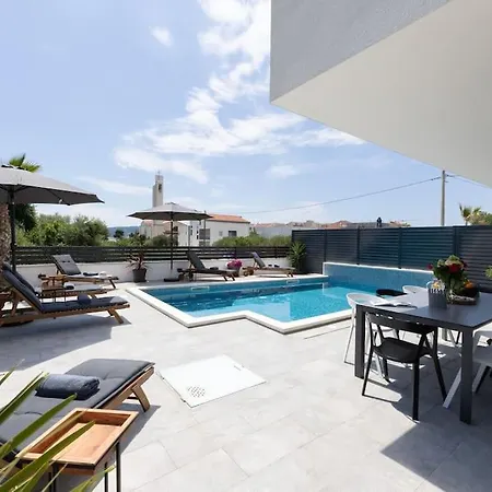 Holiday home Eva *